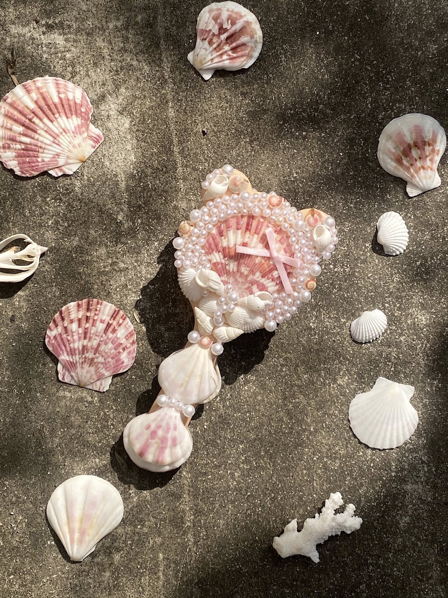 GƯƠNG CẦM TAY VỎ SÒ HANDMADE